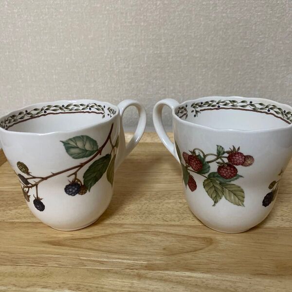 ノリタケ ロイヤルオーチャード マグカップ2個セット