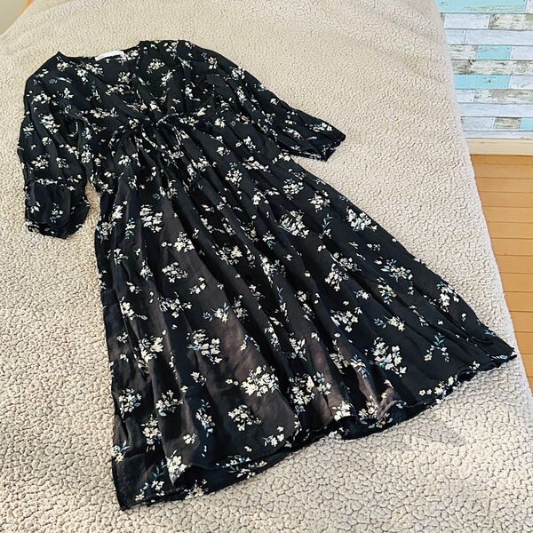 美品 春夏 ikka イッカ 長袖ワンピース 総花柄【M】 羽織り 濃紺 リボン ゴム Aライン ギャザー
