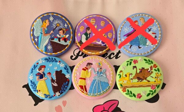 Disney ディズニー 刺繍 缶バッジ