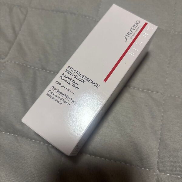 SHISEIDO エッセンス スキングロウ ファンデーション 220 Linen