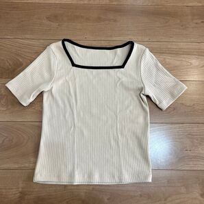 No.150 GU スクエアネック リブニットトップス ベージュ