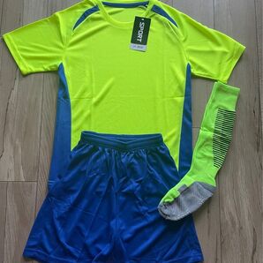 【最終値引き】新品 サッカーユニフォーム 3点セット 140cm キッズ 子供