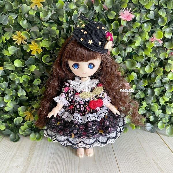 JANAYA ハンドメイド オビツ11服 黒色花柄ワンピース 4点セット 翌日発送