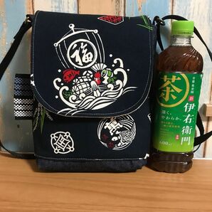 636 廃盤生地 男性 中性的 墨緑 濃緑 帆布 酒屋 昭和 和柄 ハンドメイド スマホポーチ
