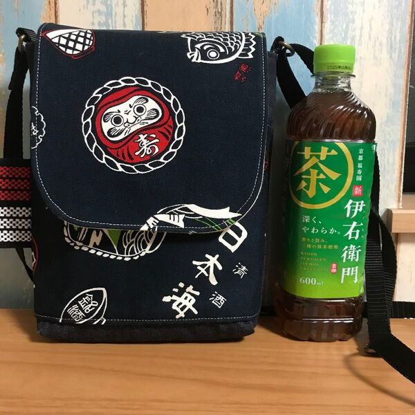 639 男性 中性的 廃盤生地 墨緑 濃緑 帆布 酒屋 昭和 和柄 ハンドメイド スマホポーチ