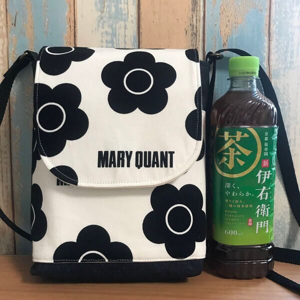 北欧 ショルダーバッグ デイジー ポショット ハンドメイド 白黒 モダン 花柄 スマホポーチ