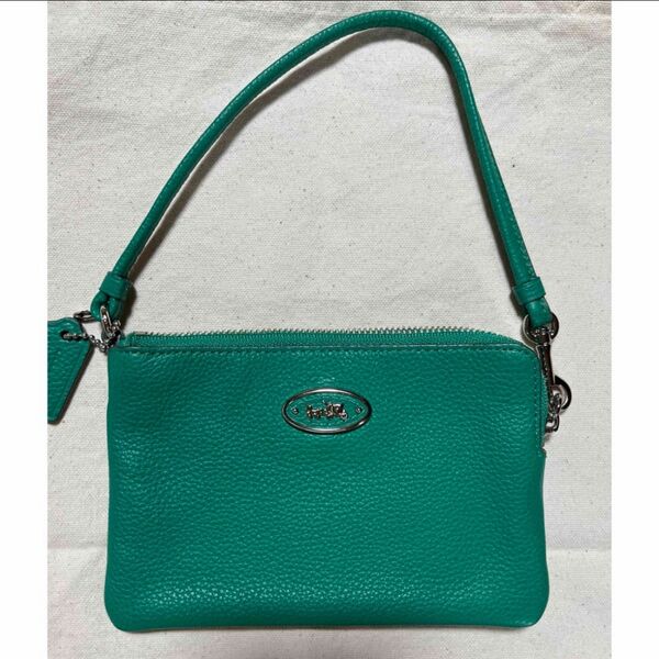 未使用 COACH コーチ リストレット ポーチ グリーン レザー