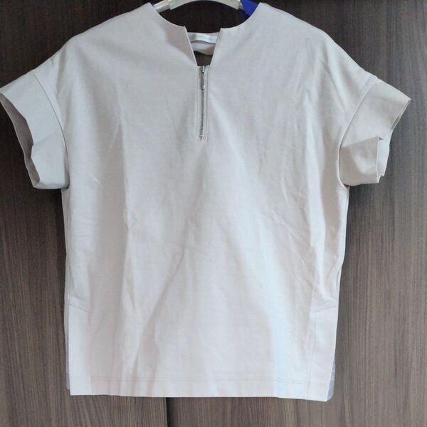 Do CLASSE シルキー ポンチ キーネック トップス M