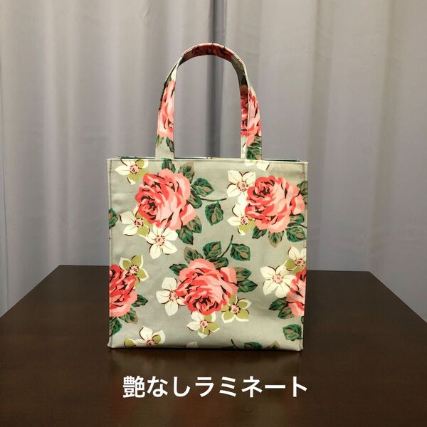 ハンドメイド 艶なしラミネートほぼ正方形トートバッグ(キャスキッドソン)