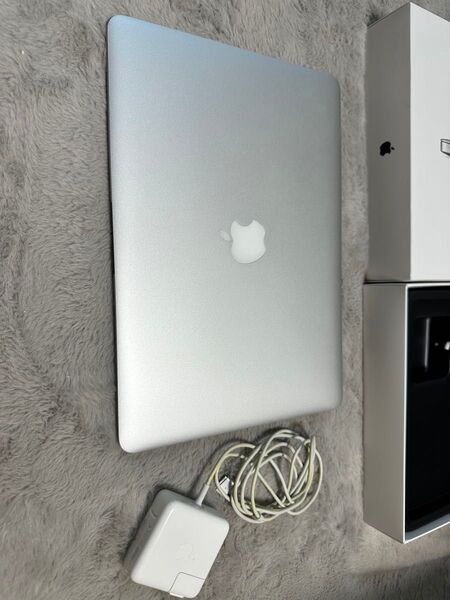 MacBook Air (13-inch, Early2015) 8G/128G