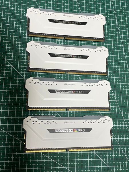CORSAIR VENGEANCE RGB PRO 8X4 3600 DDR4 8GB×4枚 計32GB 美品
