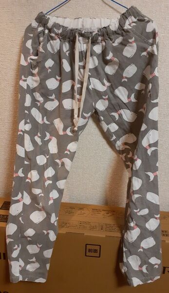 レディース カジュアルパンツ クジラ 鯨 かわいい グレー 動物 アニマル ボトムス レトロ おしゃれ スラックス