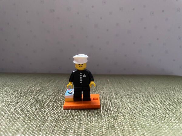 レゴ ミニフィグ クラシックポリス 正規品
