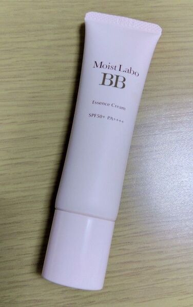 モイストラボBBエッセンスクリーム SPF50+ PA++++ ベージュ 11