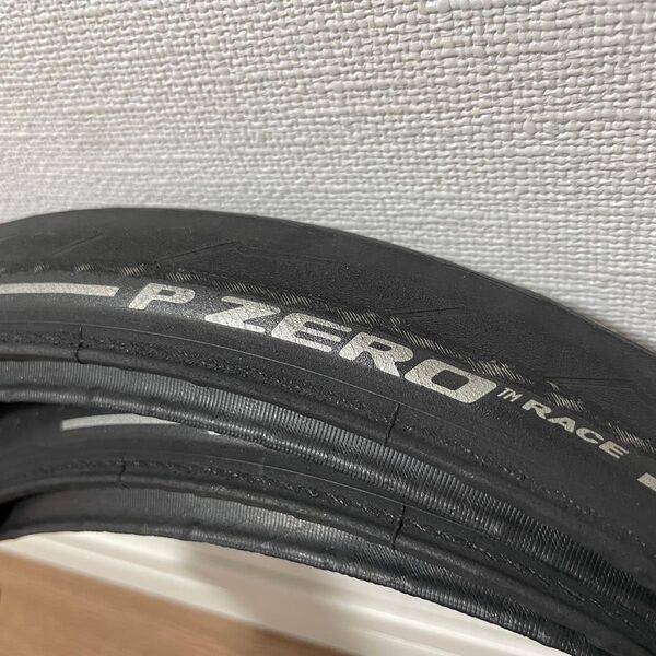 Pirelli P-ZERO RACE クリンチャータイヤ 26C