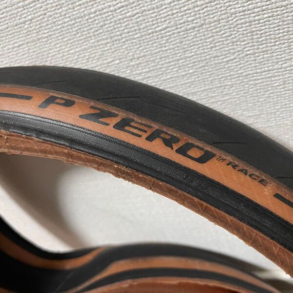 Pirelli P-ZERO RACE COLOR EDITION クリンチャータイヤ 26C