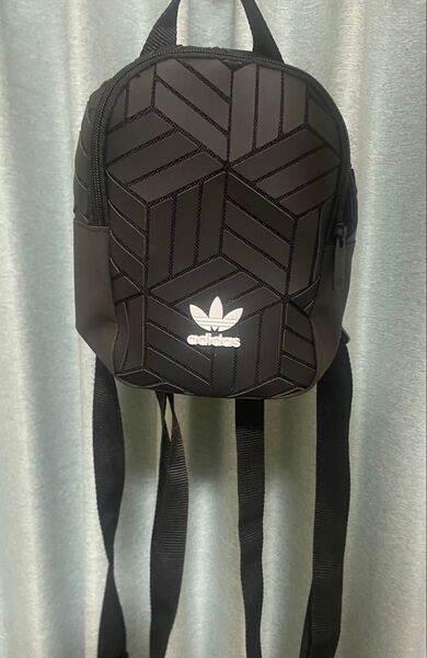 adidas アディダス ミニ リュック リュックサック