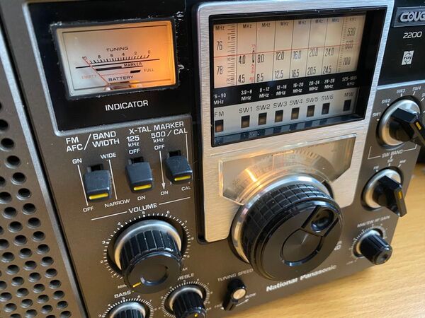 Cougar 2200 BCLラジオ
