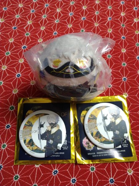 【刀剣乱舞】もちもちマスコット&京のかたな和風缶バッジの3点セット(鳴狐)