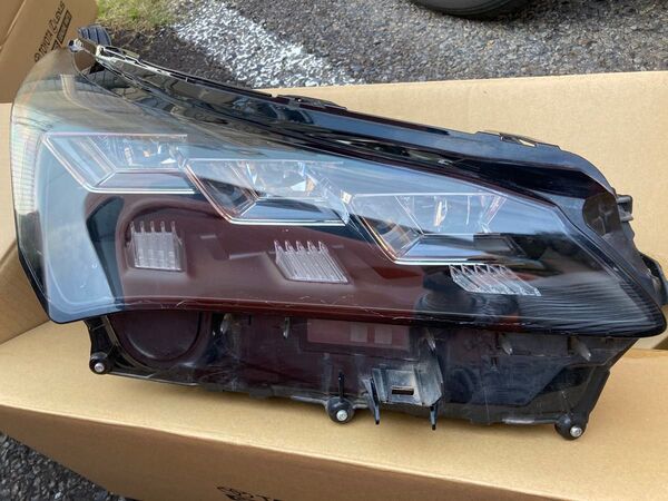 AGZ10 レクサスNX 前期型 純正 3眼LED 右ヘッドライト ヘッドランプ 81145-78070