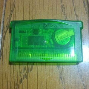 ゲームボーイアドバンス ポケットモンスター エメラルド 中古品 ソフトのみ 起動確認済み 電池切れ パッケージシールに剥がれあり