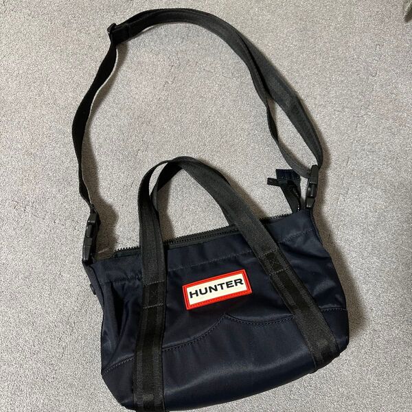 美品 HUNTER(ハンター)ナイロン ミニバッグ ショルダー 2way ブラック 斜め掛けバッグ