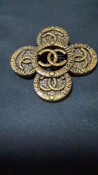 CHANEL PARIS ブローチ ヴィンテージ ゴールド