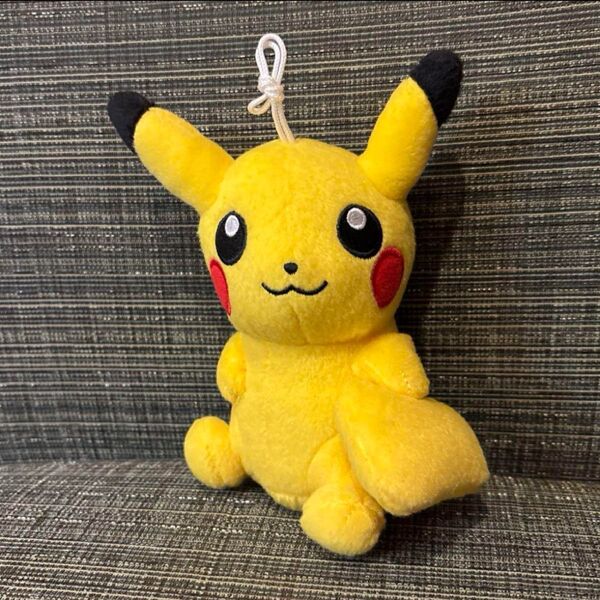 ポケモン ポケットモンスター しっぽみてみて!ぬいぐるみ ピカチュウ