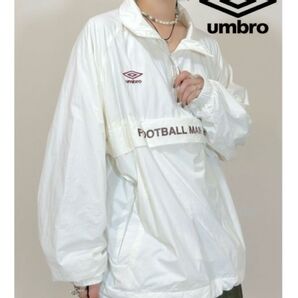 UMBRO×FOOTBALL MAN ハーフジップアノラック M ナイロン 白 アンブロ ドローコード付 ウィンドブレーカー