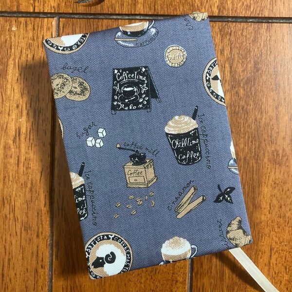 文庫本用 グレー ひつじカフェ柄ブックカバー☆ハンドメイド
