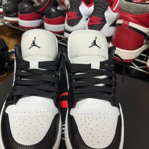 Nike WMNS Air Jordan 1 Low "White/Black"