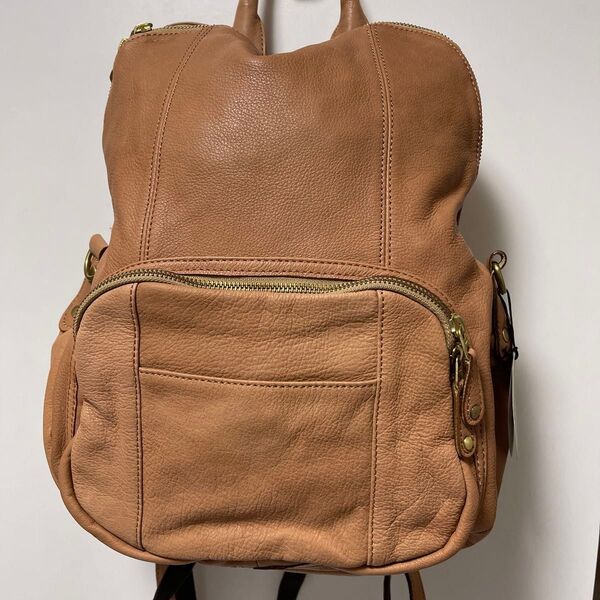 本革アンチフオルム Antiforemレザーリュック キャメル