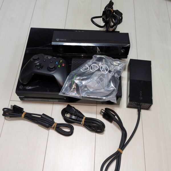 Xbox one 本体 一式 コントローラー キネクトセンサー付き 実動問題無し レトロゲーム セット