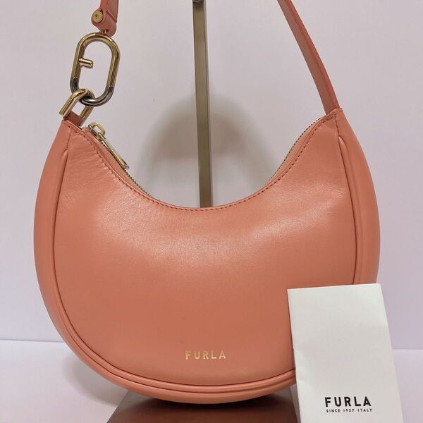 極美品 FURLA フルラ ワンショルダー ショルダーバッグ ハンドバッグ ハーフムーン 現行 レザー 三日月 ピンク色