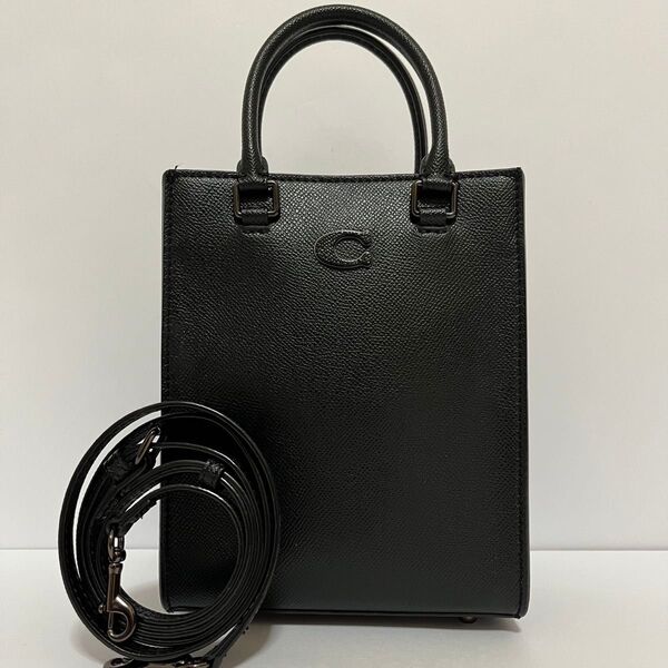 美品 COACH コーチ ショルダーバッグ 2way トート 16 Cロゴ 自力 レザー ブラック 黒色 CJ795