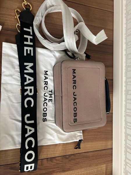 早い者勝ち MARC JACOBS ショルダーバッグ ピンクベージュ