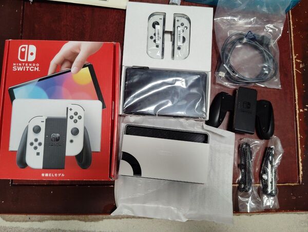 Nintendo Switch 有機ELモデル ホワイト 箱付き