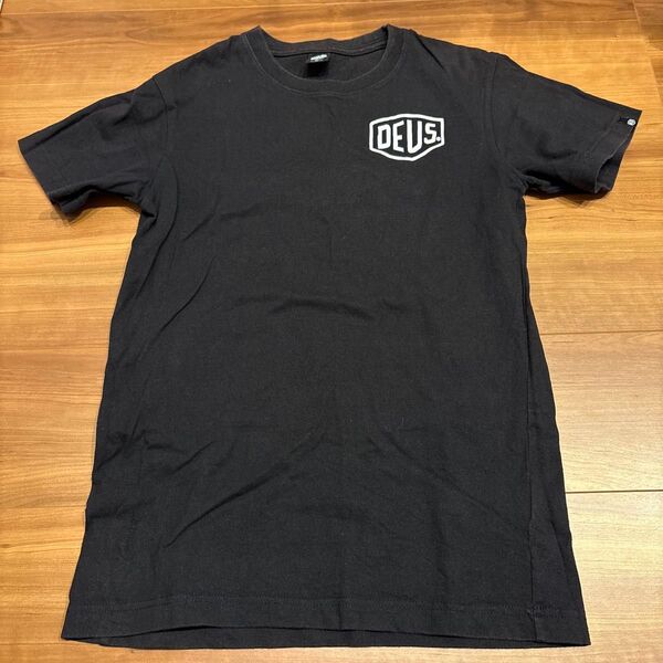 DEUS デウス Tシャツ XSサイズ 黒