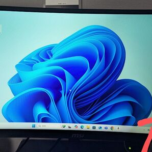 MSI 湾曲モニター 24インチ