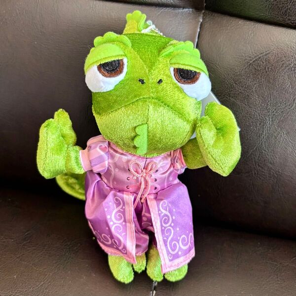 パスカル ぬいぐるみ キーホルダー ラプンツェル ドレス ディズニー