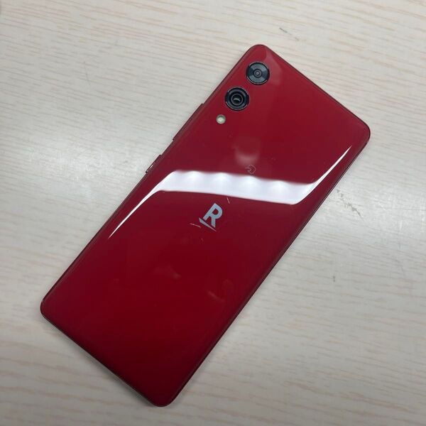 Rakuten hand P780 5G 128GB バッテリー状態良好 割れなし