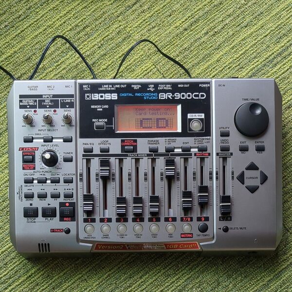 BOSS BR-900CD Digital Recording Studio MTR