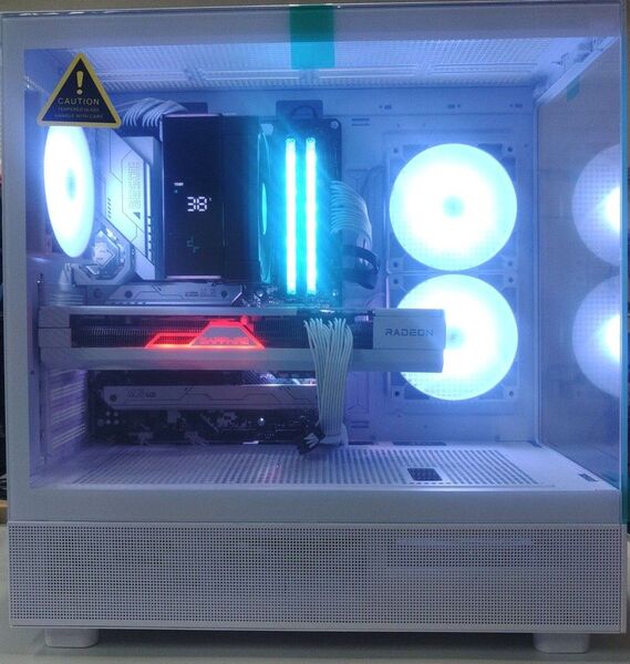 ゲーミングPC(7950X3D&B650E&32GB&M2 1TB&RX7800XT&850W GOLD)