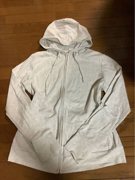 L【古着】UNIQLO ユニクロ パーカー 左右ポケット付き 指穴あり 長袖