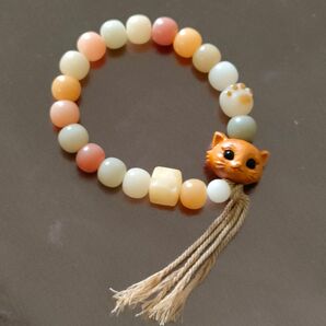 菩提樹の根っこカラフルブレスレット 木製猫ちゃんパーツ 内径16cm