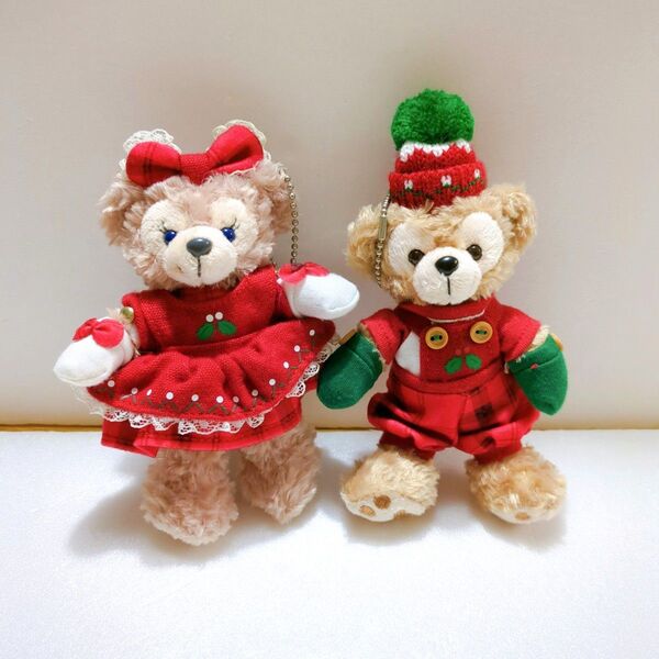 ディズニークリスマス 2013 ダッフィー シェリーメイ ぬいぐるみバッジ