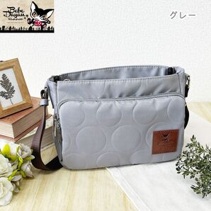★新品★ ベベダヤン 水玉エンボス 縦型 ショルダー ライトグレー
