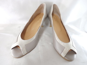 MODELLOma gong s* original leather pumps *22.5* trying on only * search ....22.5