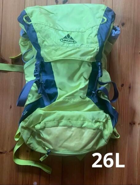 中古 VAUDEのバックパック、メッシュバックパネル付きで通気性が良好。- ブランド: VAUDE- 色: 蛍光イエロー 26L
