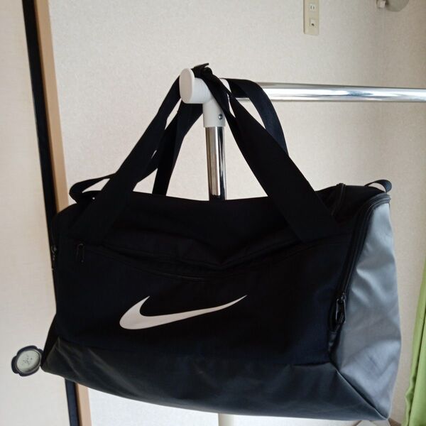 NIKE ボストンバッグ ショルダーブラック